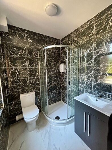 1 Bedroom Studio To Rent In Norman Avenue, London, N22