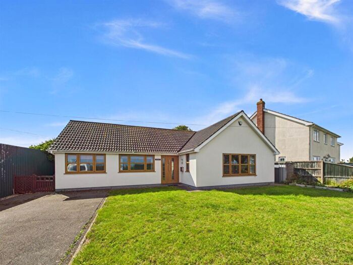 4 Bedroom Detached Bungalow For Sale In Chapel Lane, North Cockerington, LN11