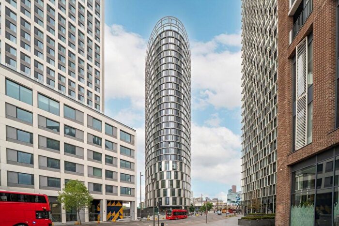 1 Bedroom Flat To Rent In Station Street, Stratford, E15