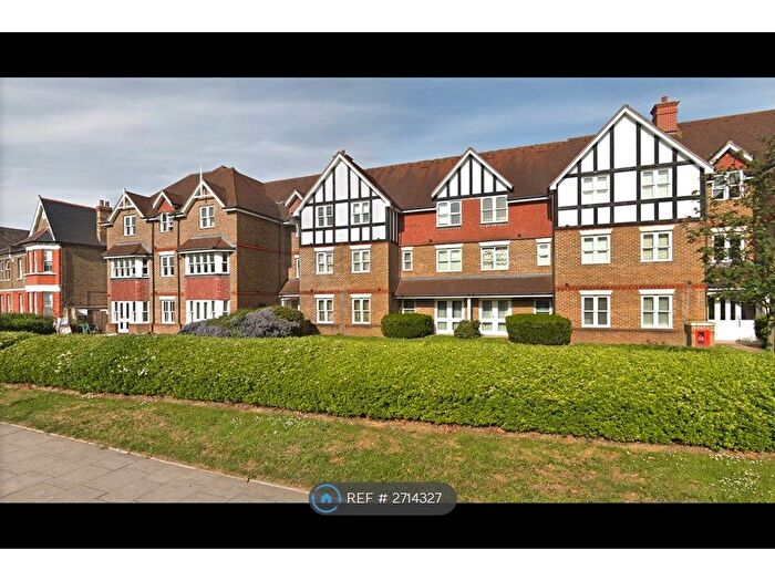 2 Bedroom Flat To Rent In Priory House Court, London, SE6