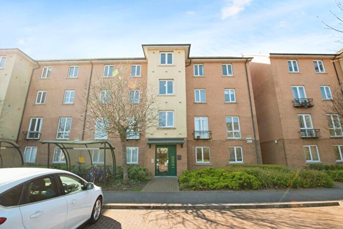 2 Bedroom Flat To Rent In Ffordd Garthorne, Cardiff, CF10