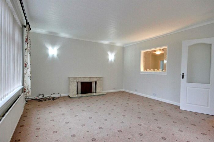 3 Bedroom Detached Bungalow For Sale In Northstead Close, Willerby, Hull, HU10