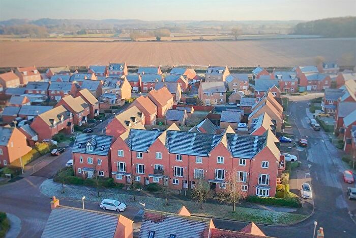 3 Bedroom Town House To Rent In Highland Drive, Loughborough, LE11