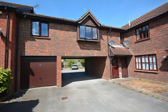 1 Bedroom Terraced House To Rent In Lichfield Close, CM1