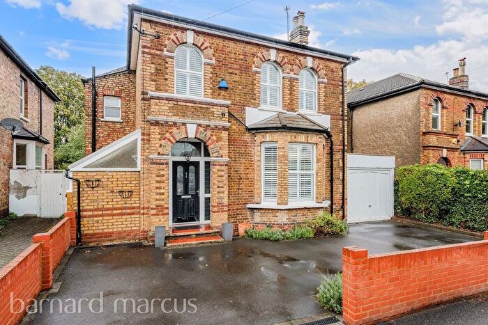 5 Bedroom Detached House For Sale In Ross Road, Wallington, SM6