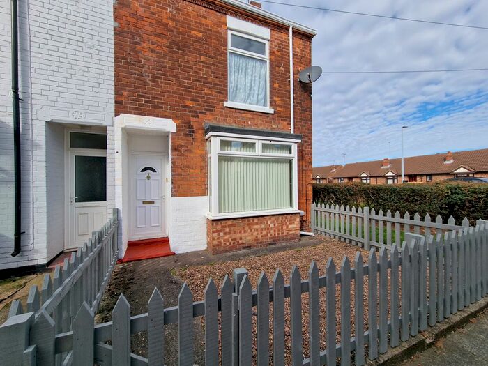 2 Bedroom End Of Terrace House To Rent In Jesmond Dene, Rustenburg Street, Hull, Yorkshire, HU9