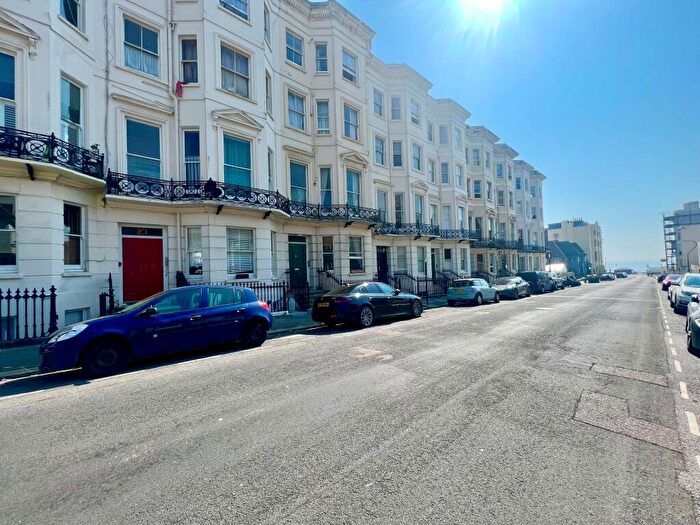 Apartment To Rent In Holland Road, Hove, BN3