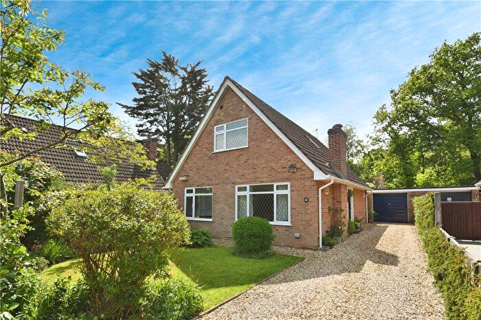 4 Bedroom Detached House For Sale In Woodland Close, East Wellow, Romsey, Hampshire, SO51