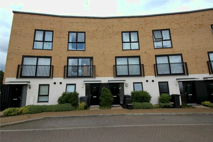 3 Bedroom Terraced House To Rent In Southfields Green, Gravesend, Kent, DA11