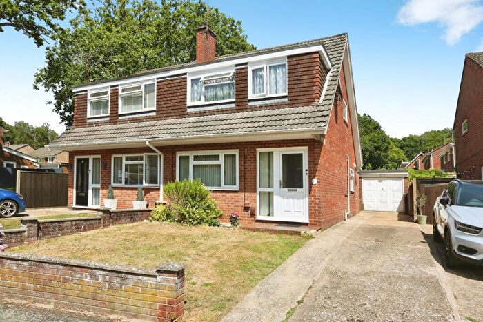 3 Bedroom Semi Detached House For Sale In Longleat Gardens, Southampton, Hampshire, SO16
