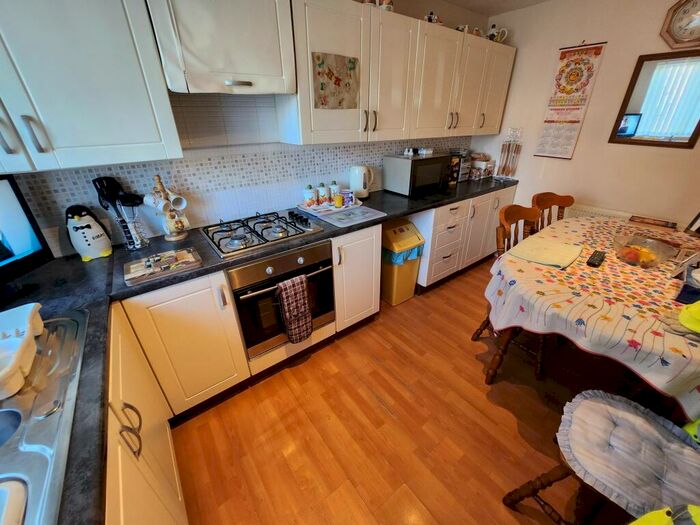 3 Bedroom Terraced House For Sale In Byland, Halifax, HX2