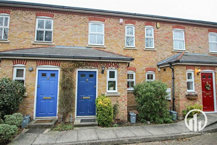 2 Bedroom Terraced House To Rent In Heather Close, London, SE13