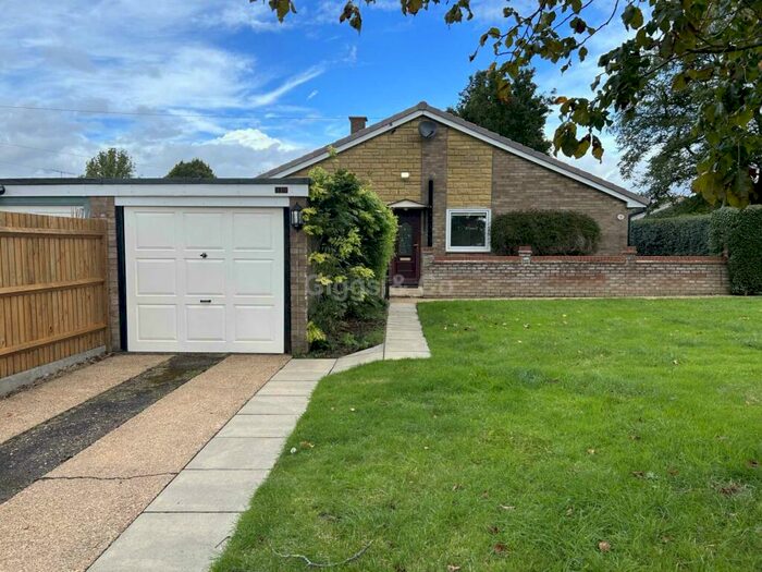 3 Bedroom Bungalow To Rent In Ridgeway, Eynesbury, PE19