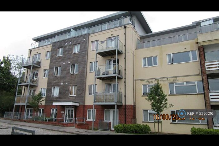 2 Bedroom Flat To Rent In St. Ediths Court, Billericay, CM12