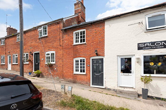 1 Bedroom Cottage For Sale In Court Hill, Potterne, Wiltshire, SN10