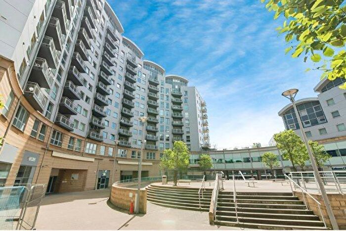 2 Bedroom Flat To Rent In Alencon Link, Basingstoke, RG21