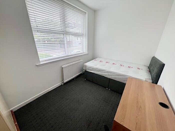 4 Bedroom House To Rent In Charlotte Road, Sheffield, S2