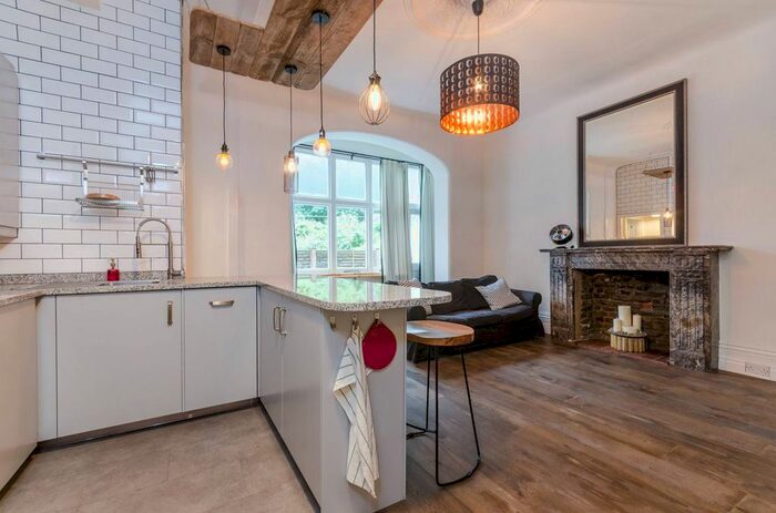 1 Bedroom Flat To Rent In Gwendwr Road, West Kensington, London, W14