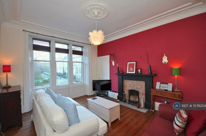 2 Bedroom Flat To Rent In Great Western Road, Glasgow, G4