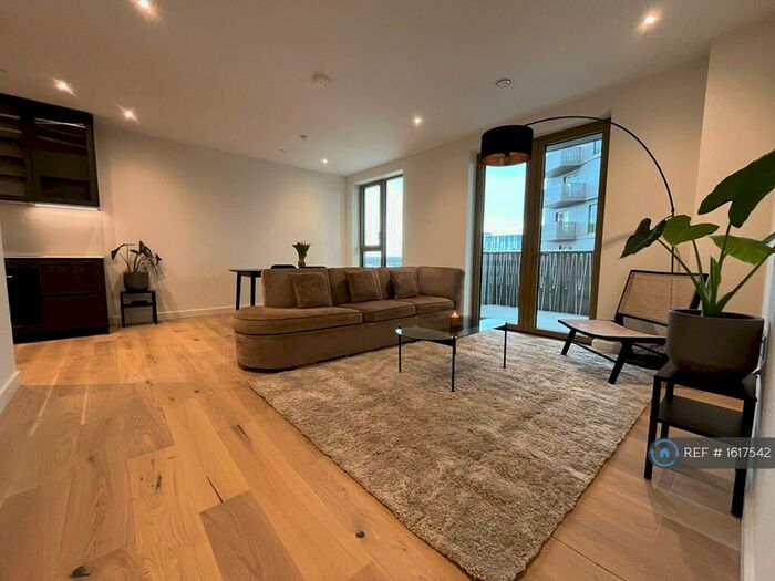 2 Bedroom Flat To Rent In Ashley Road, London, N17