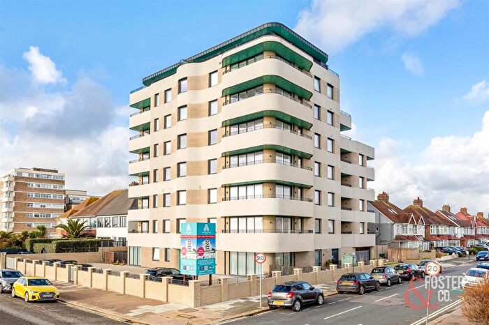 2 Bedroom House For Sale In Kingsway, Hove, BN3