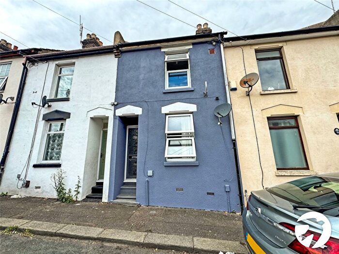2 Bedroom Terraced House To Rent In Charter Street, Chatham, Kent, ME4
