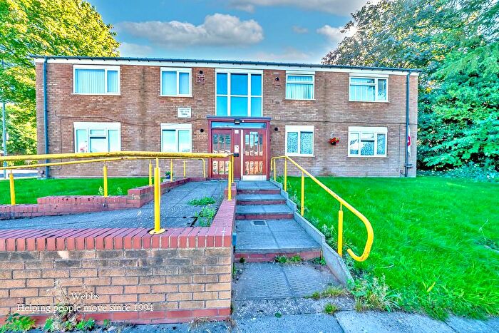 1 Bedroom Flat For Sale In Kingshayes Road, Aldridge, Walsall, WS9