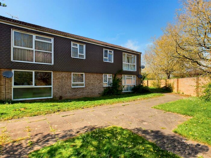 1 Bedroom Flat To Rent In Jackdaws, Welwyn Garden City, AL7