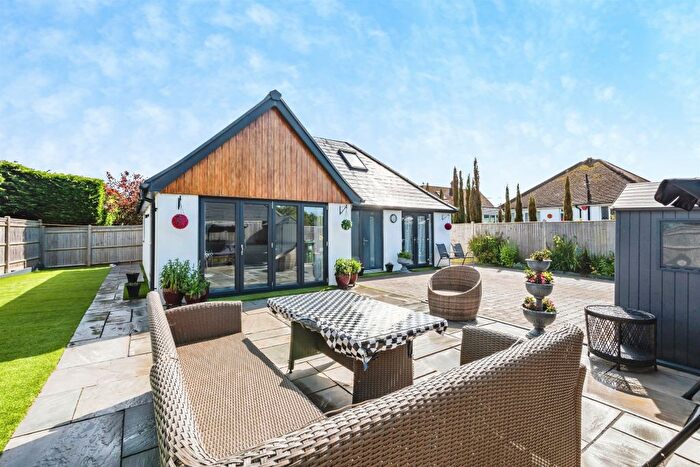 4 Bedroom Detached Bungalow For Sale In Fern Close, Eastbourne, BN23