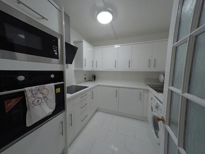 3 Bedroom Flat To Rent In O'donnell Court, Brunswick Centre, London, WC1N