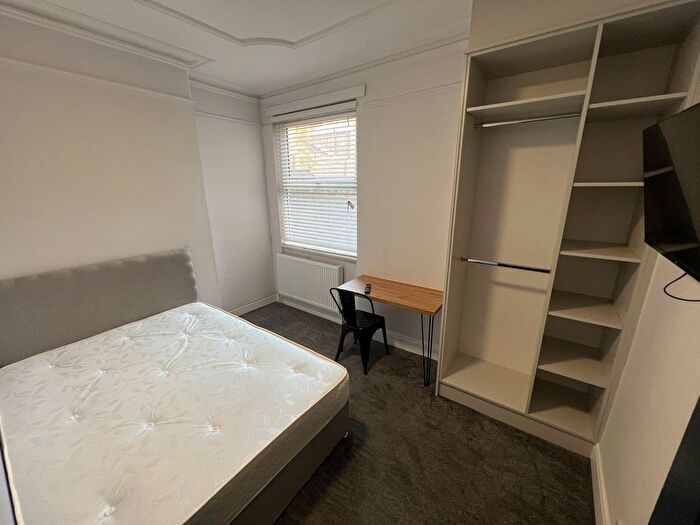 6 Bedroom Terraced House To Rent In Langdale Road, Liverpool, L15