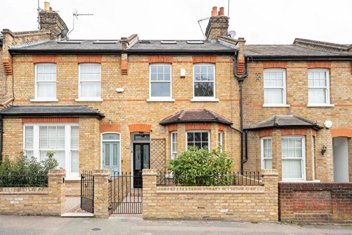 4 Bedroom Terraced House For Sale In Halstead Road, Wanstead, E11