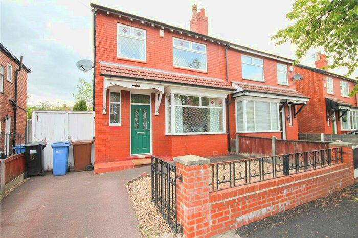 3 Bedroom Semi-Detached House To Rent In Bonis Crescent, Great Moor, Stockport, SK2
