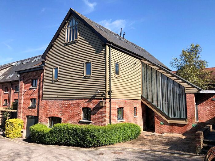 2 Bedroom Flat For Sale In Hertfordshire, Bishop's Stortford, CM23