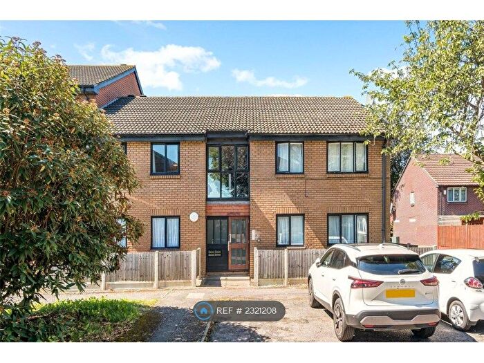 2 Bedroom Flat To Rent In Boultwood Road, London, E6