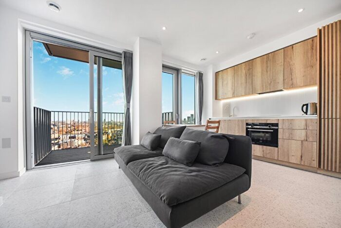 Studio To Rent In Jacquard Point, Tapestry Way, E1