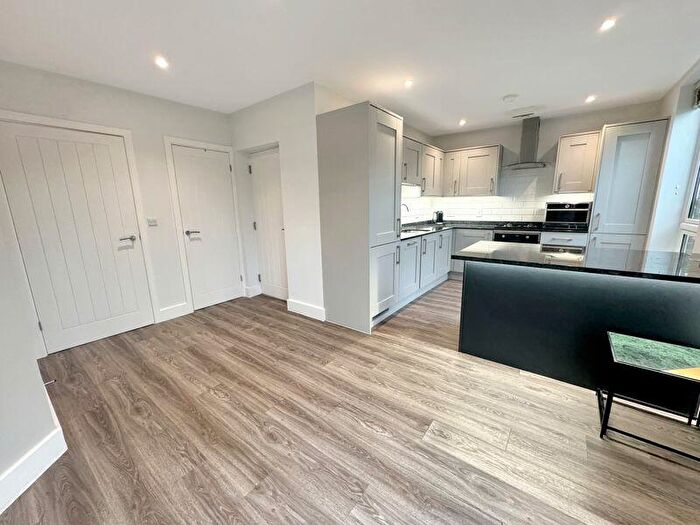 4 Bedroom Town House To Rent In Gatcombe, Newport, PO30