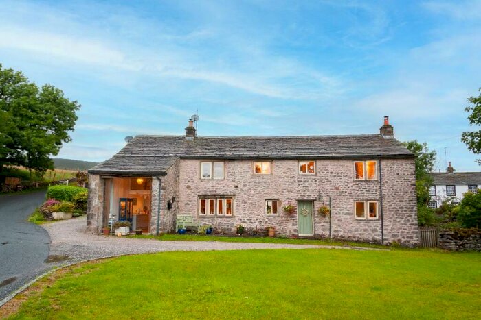 4 Bedroom Barn Conversion For Sale In Pen Y Ghent Cottage, Settle, BD24