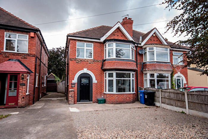 3 Bedroom Semi-Detached House For Sale In Sprotbrough Road, Doncaster, DN5