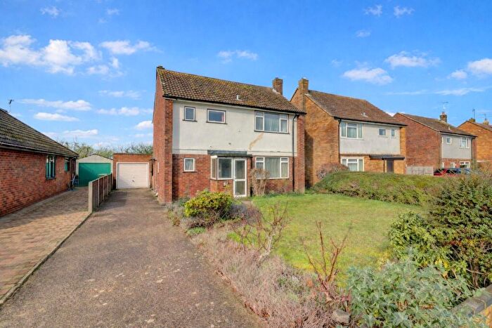 3 Bedroom Detached House For Sale In Westmead, Princes Risborough, Buckinghamshire, HP27