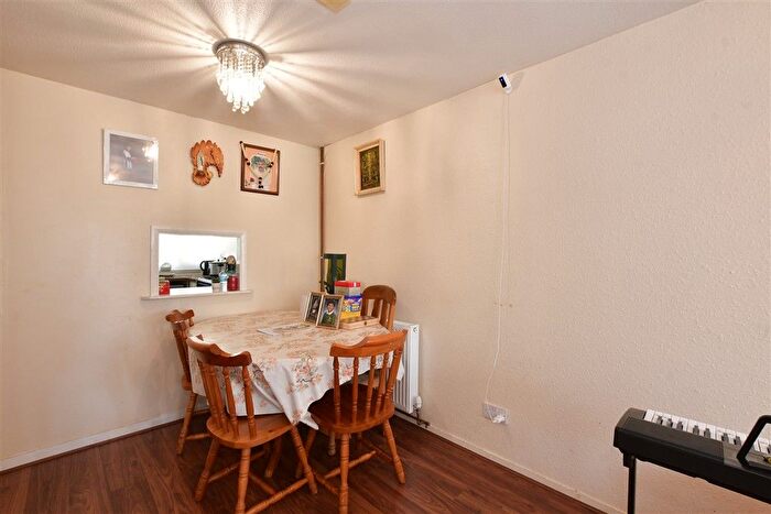 3 Bedroom Terraced House For Sale In Rettendon Gardens, Wickford, Essex, SS11