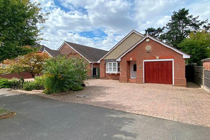 3 Bedroom Detached Bungalow For Sale In Foley Road, Stourbridge, DY9