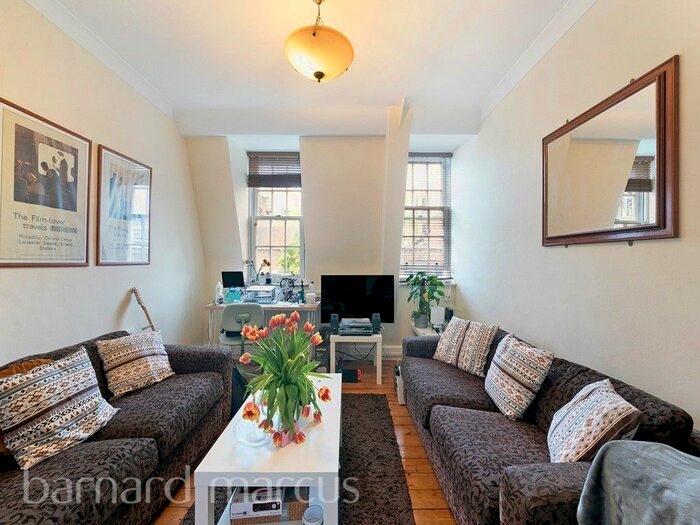 2 Bedroom Flat To Rent In Betterton Street, London, London, WC2H