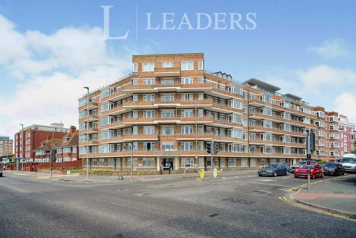 1 Bedroom Flat To Rent In Viceroy Lodge, Hove, BN3
