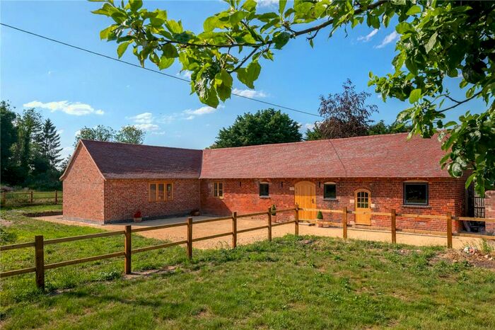 3 Bedroom Barn Conversion For Sale In Barkston Road, Marston, Grantham, Lincolnshire, NG32