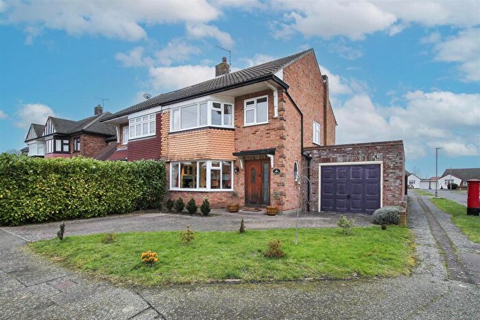 4 Bedroom Semi-Detached House For Sale In Mayflower Way, Ongar, CM5