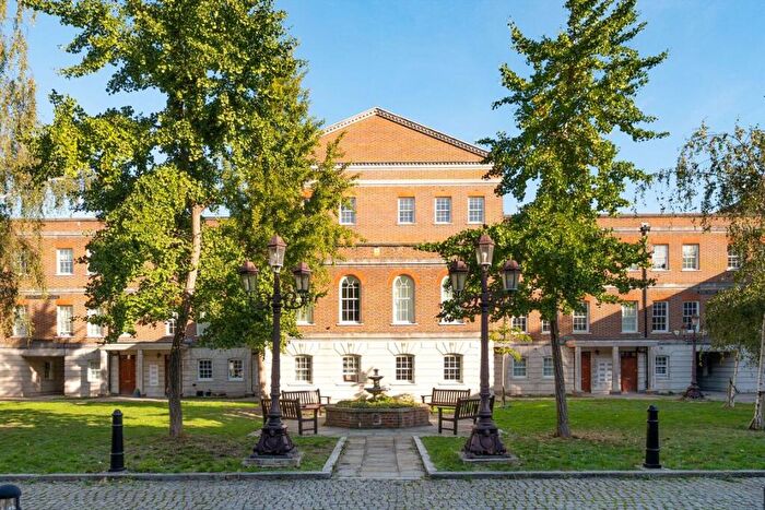 Flat To Rent In The Highway, Wapping, E1W