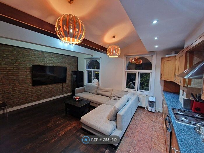 1 Bedroom Flat To Rent In Essex Road, London, N1