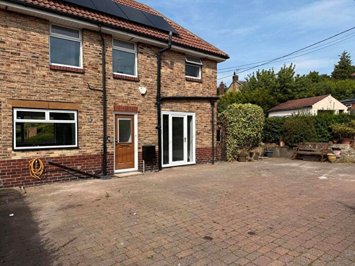 3 Bedroom Semi Detached House To Rent In Clarence Gardens, Consett, DH8