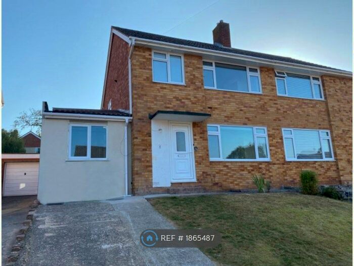 6 Bedroom Detached House To Rent In Dunvegan Close, Exeter, EX4